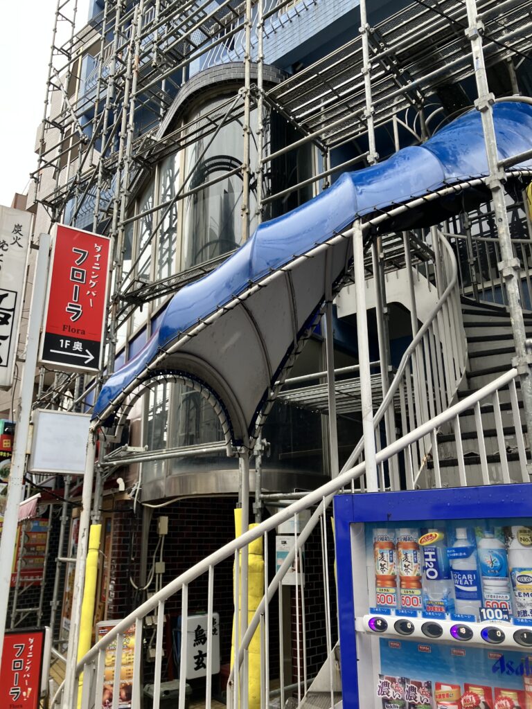市川市階段テント