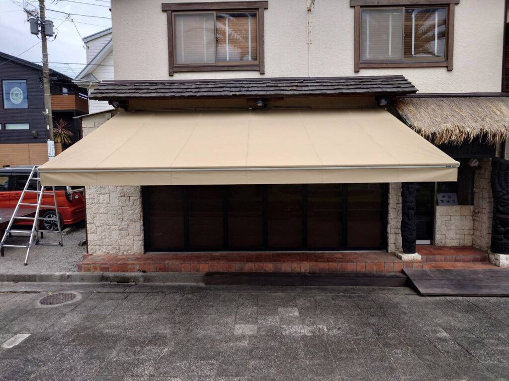 鎌倉人気カレー店珊瑚礁